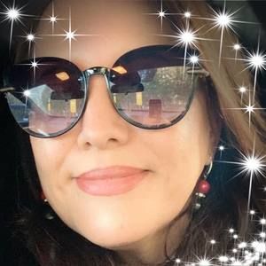 Meet your Posher, Amina